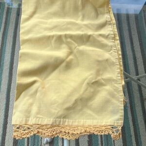 Vintage cotton yellow/gold hand towel with matching cotton lace trim